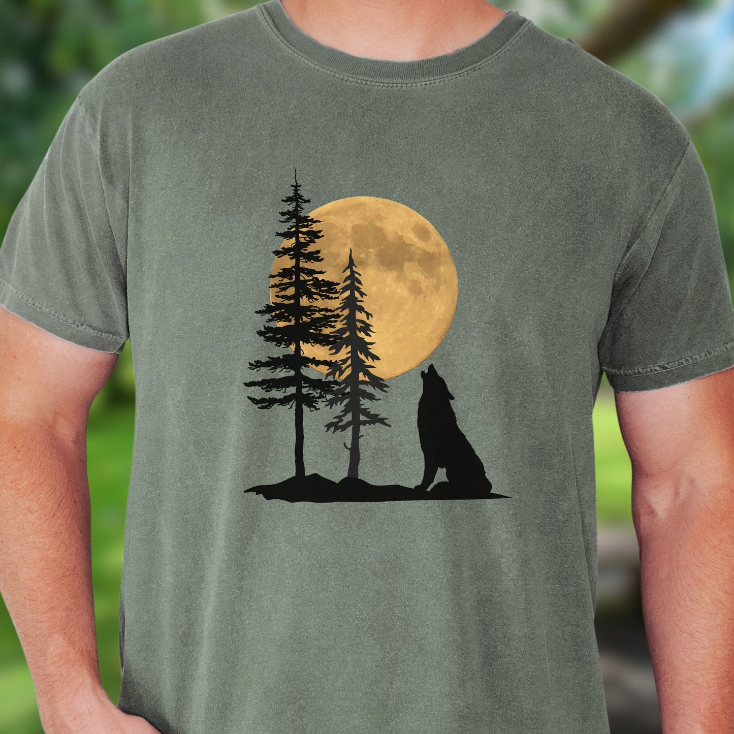 Wolf Howling Tee